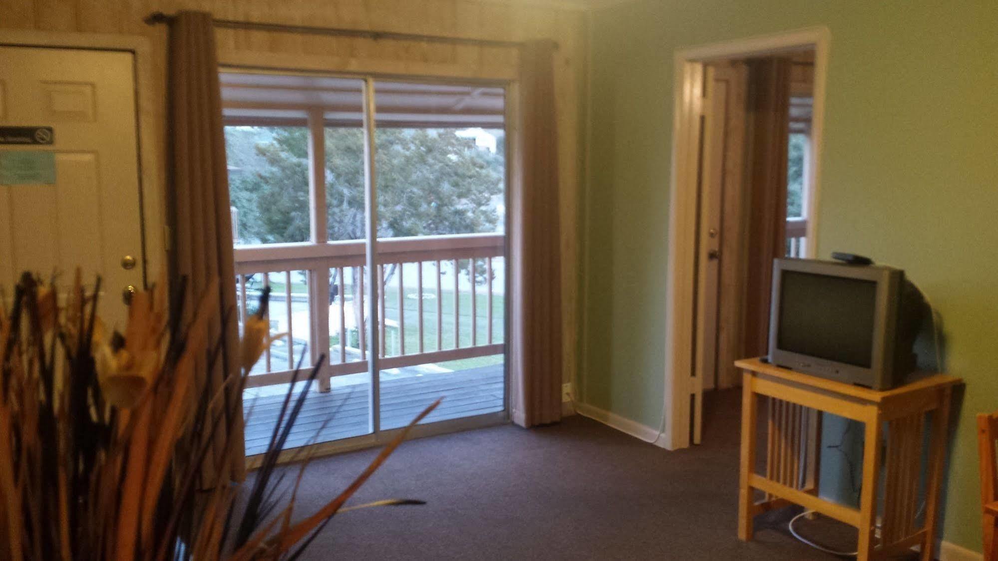 Lodge At Turkey Cove Canyon Lake Exterior foto