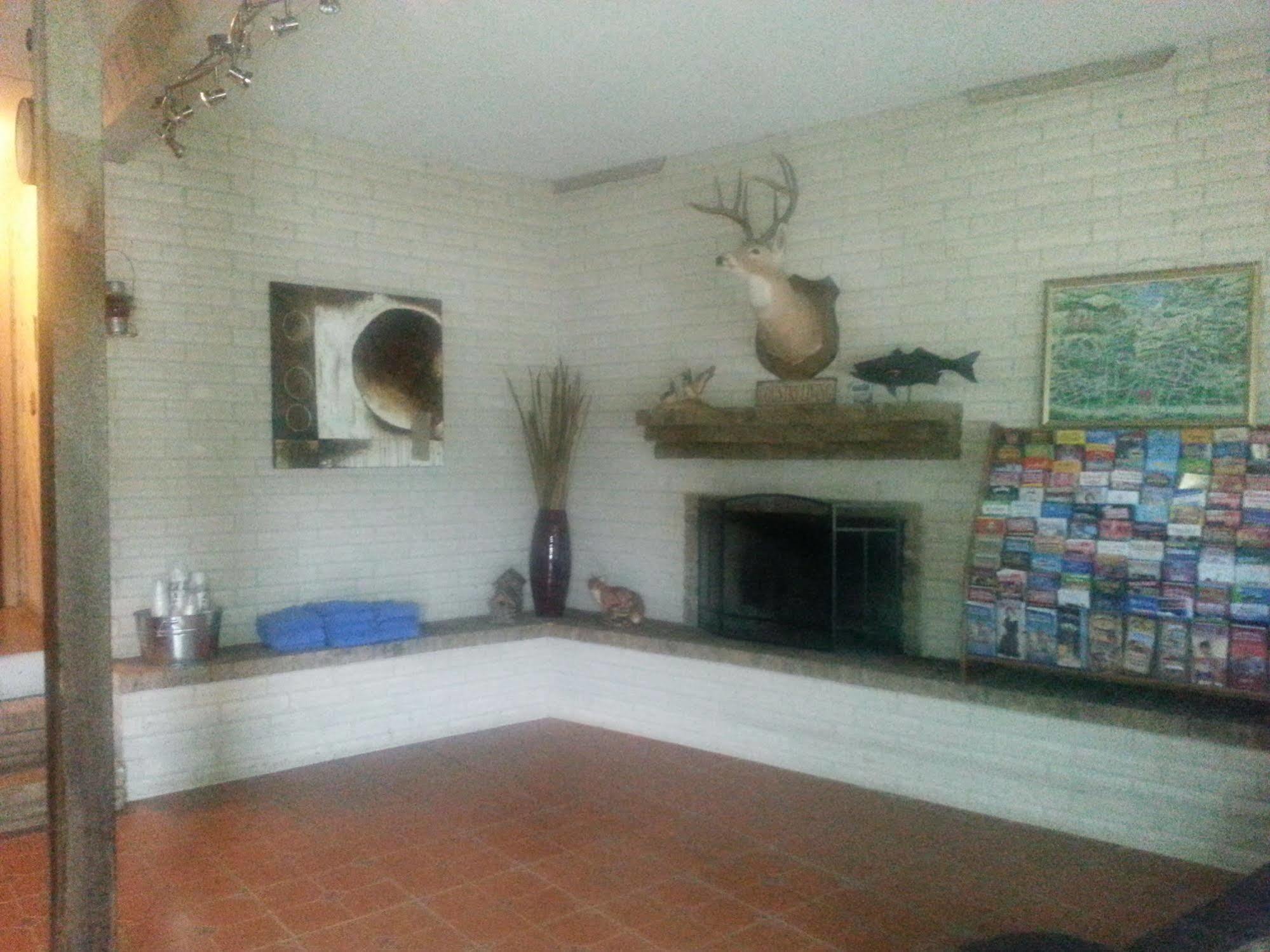 Lodge At Turkey Cove Canyon Lake Exterior foto