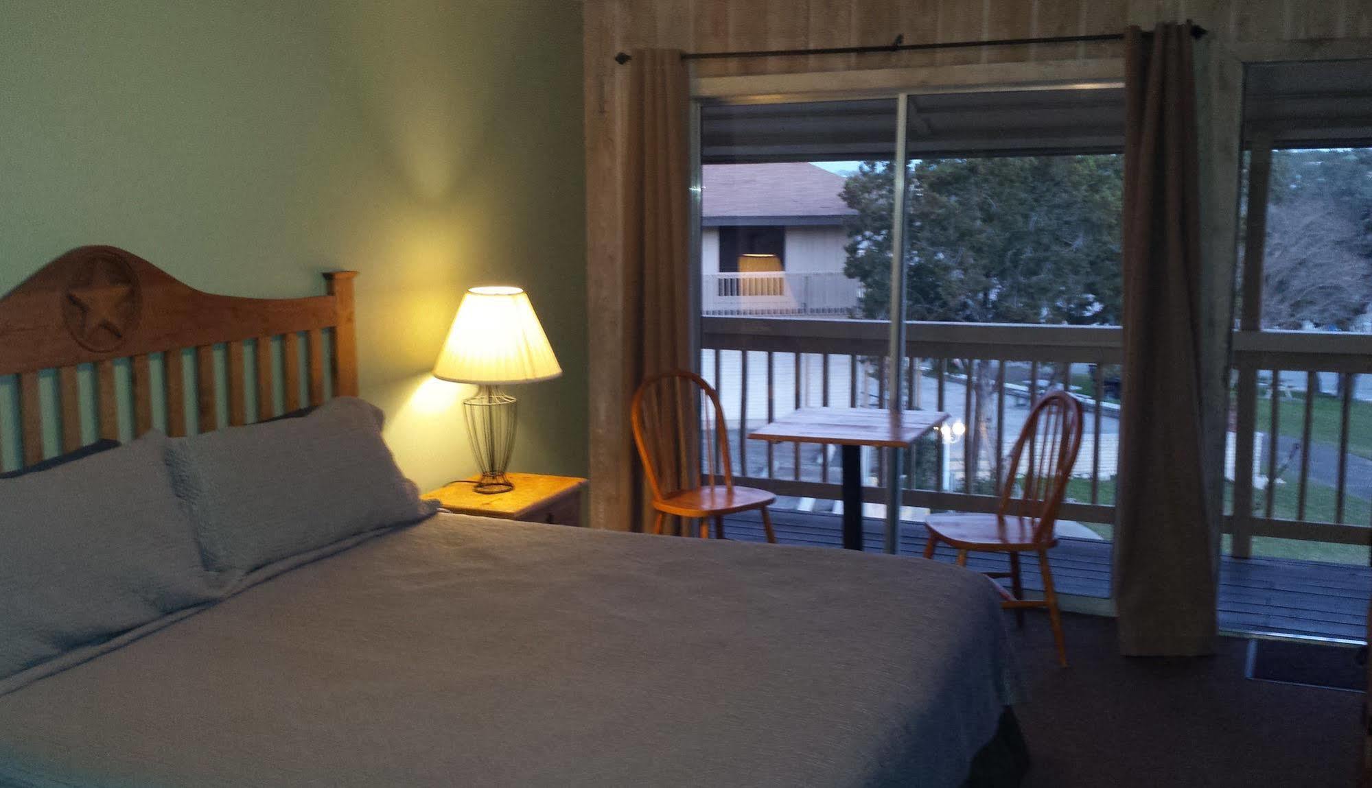 Lodge At Turkey Cove Canyon Lake Exterior foto